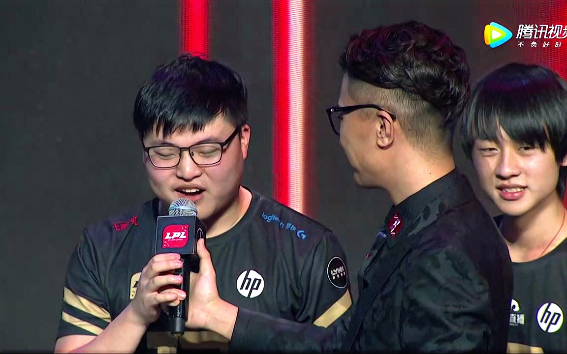 MAD爆冷Astralis，Uzi统治全场