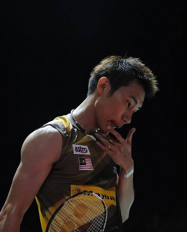 关于丹麦羽毛球队完胜马来西亚羽毛球队,李宗伟爆发神勇的信息 关于丹麦羽毛球队完胜马来西亚羽毛球队,李宗伟爆发神勇的信息