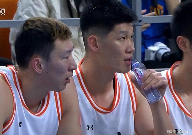 开云体育APP下载-青岛队翻盘浙江队，周琦扛起全队