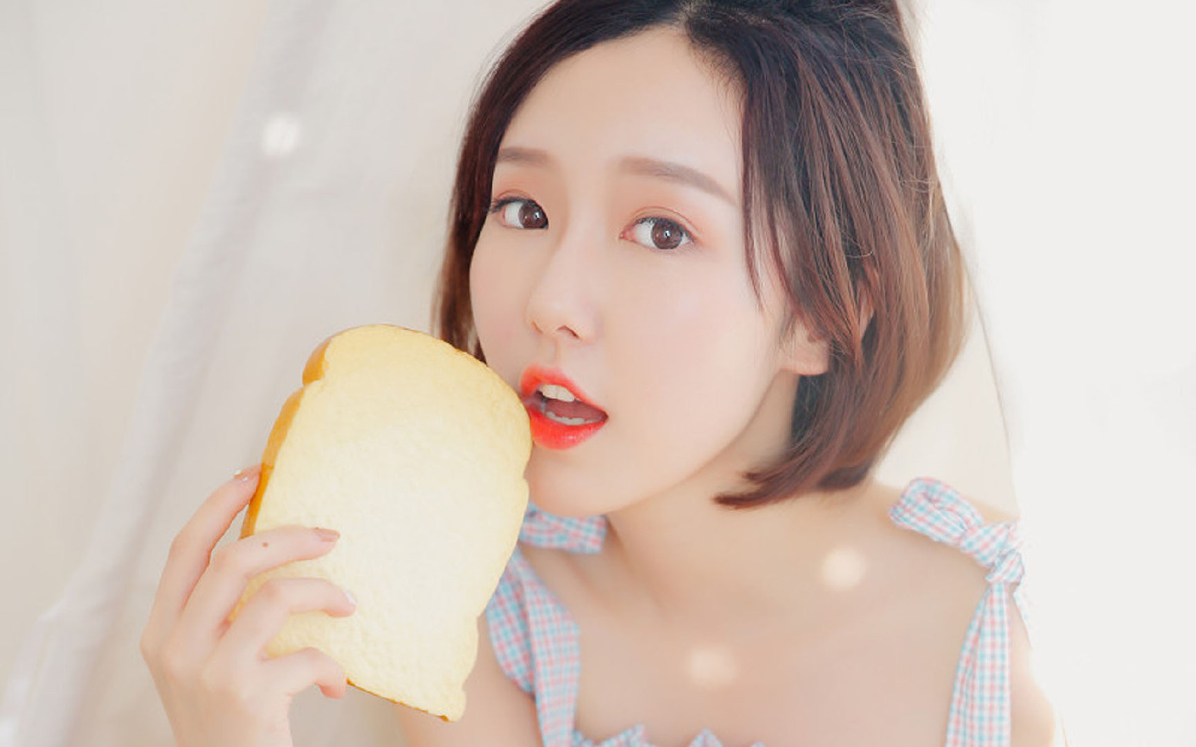 郑思维关键制胜，泰国队历史性碾压韩国队，亚洲羽坛新格局诞生