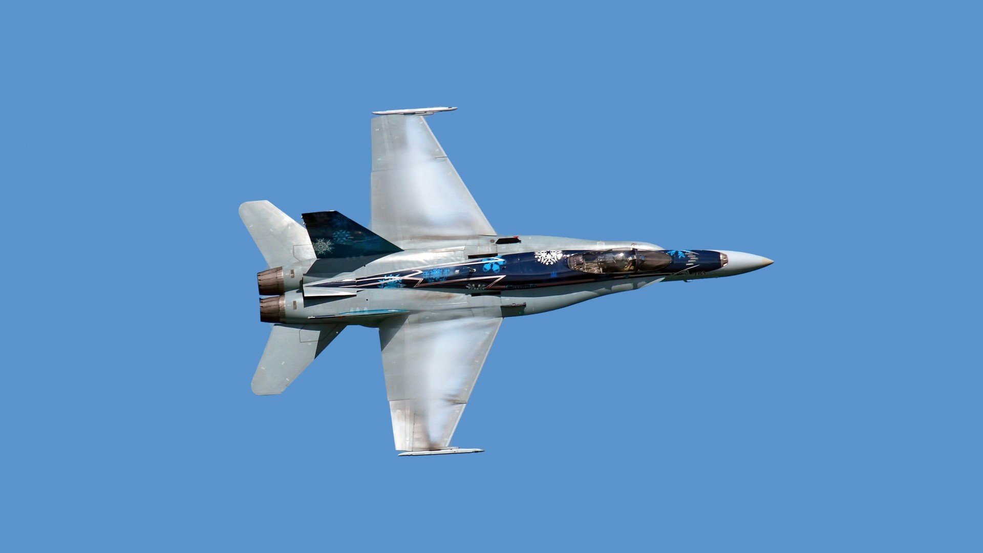 开云体育入口-双星闪耀体育史，F1新赛季揭幕之夜，巴尔韦德在焦点战中证明自我