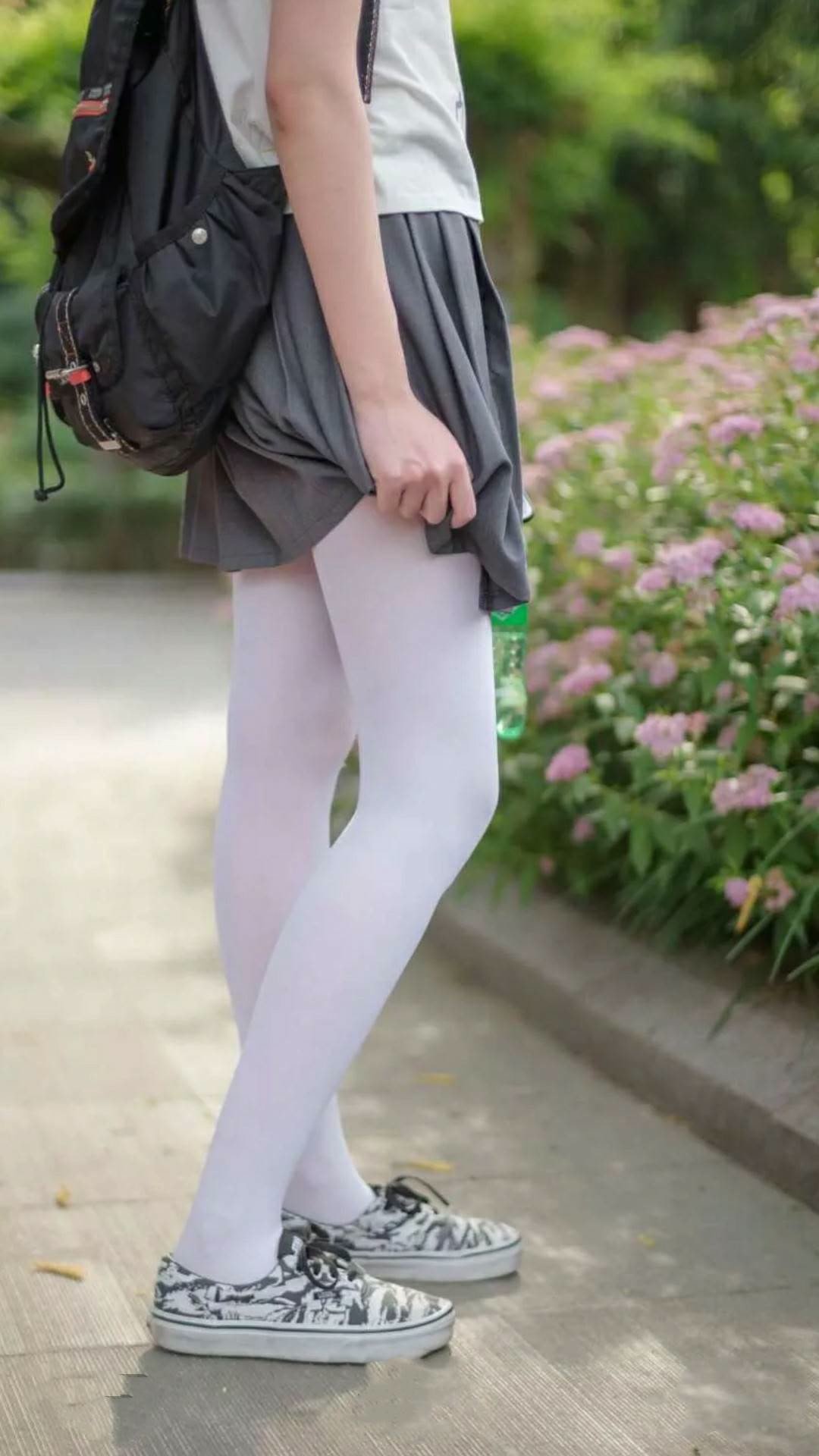 开云体育官网-双星闪耀，阿尔瓦雷斯封神之战，尼斯轻取爱尔兰展现实力