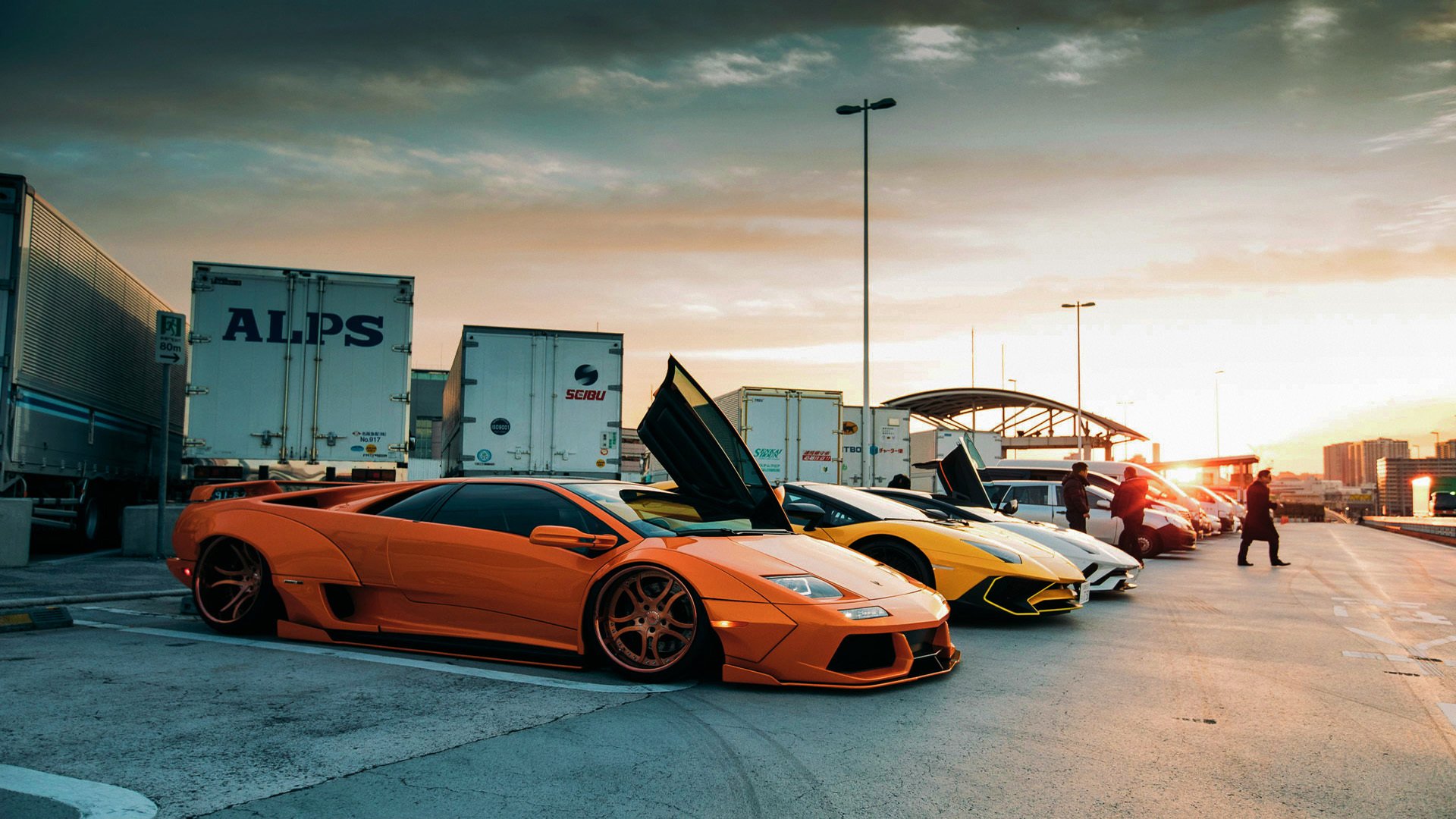 速度之夜，F1巴林揭幕战与苏亚雷斯纪录的平行宇宙